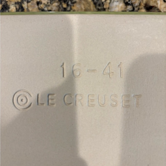NWOT Le Creuset 5x7 stoneware - Picture 2 of 5